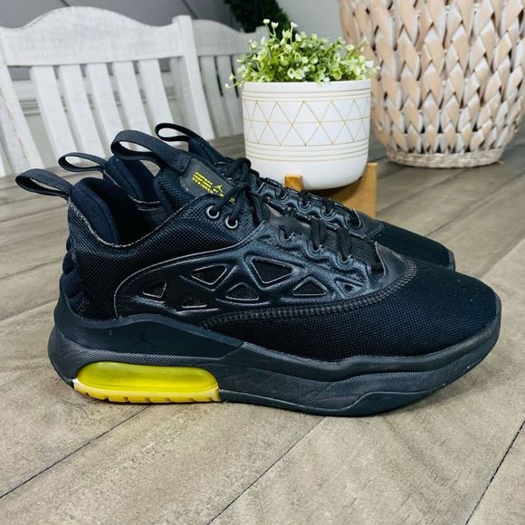 🚨‼️Final Sale‼️Nike Jordan Air Max 200 XX Black Dynamic Yellow Sneakers 6 - Picture 4 of 7